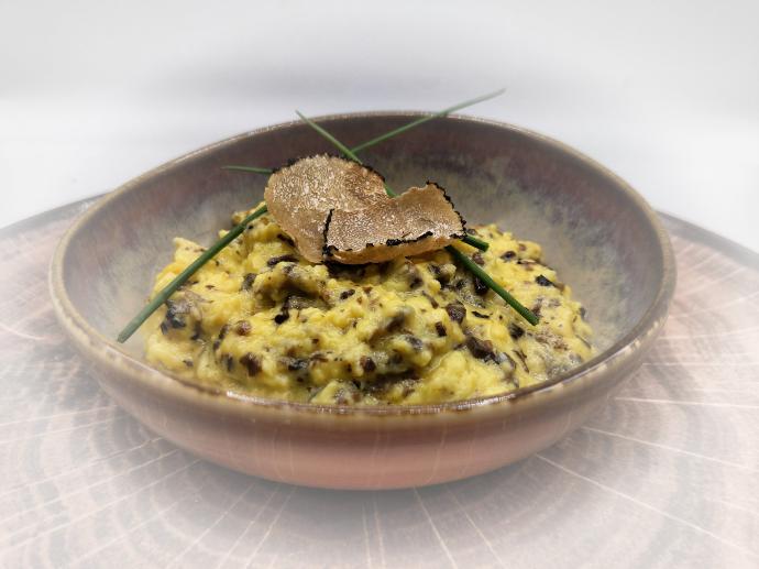 Oeufs brouilles maison aux mille truffes