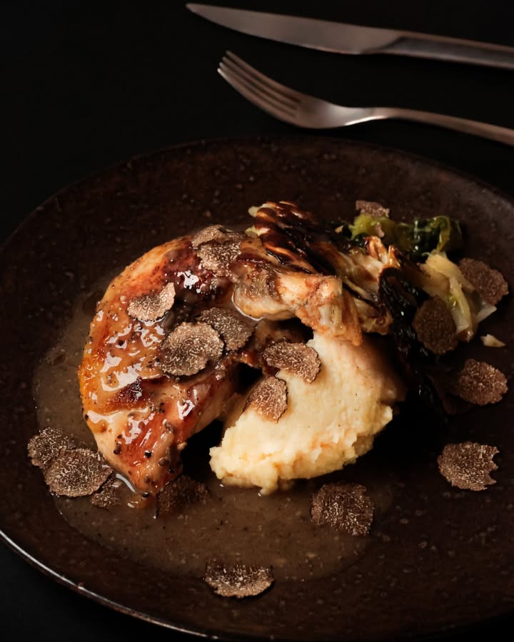 Une viande, une cuisine de saison et la truffe pour fil conducteur
